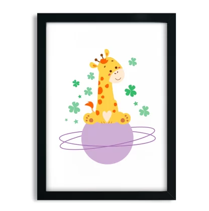 4231g3 quadro decorativo infantil girafinha em planeta lilás moldura preta